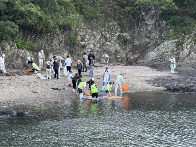 ２　海岸清掃 (1)