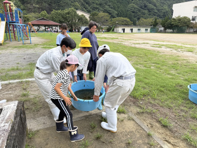 整備中 (4)