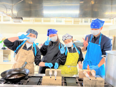 ちくわ焼き４人